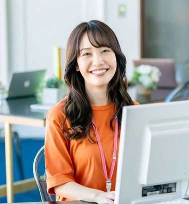 文工業で働く女子スタイル01